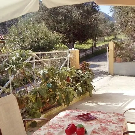 Flamiatos Garden Appartement