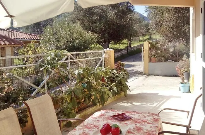 Flamiatos Garden Апартаменты